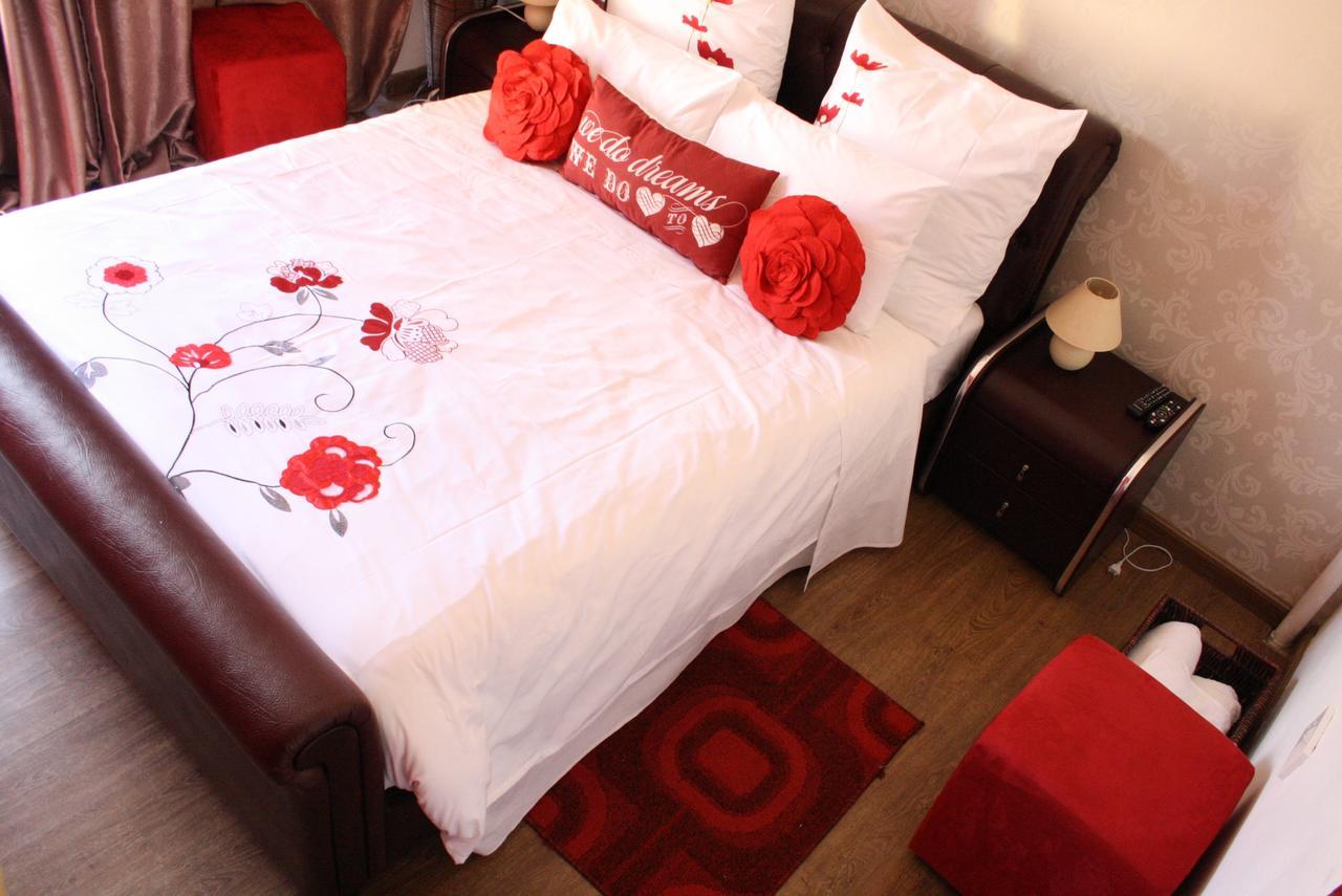 Sunflower Court Bed And Breakfast Gaborone Exteriér fotografie